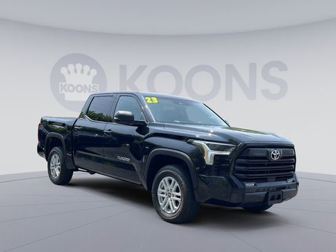 Used 2023 Toyota Tundra SR5 w/ SR5 Premium Package AWD/4WD image 15