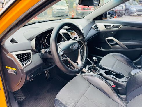 Used 2013 Hyundai Veloster image 13