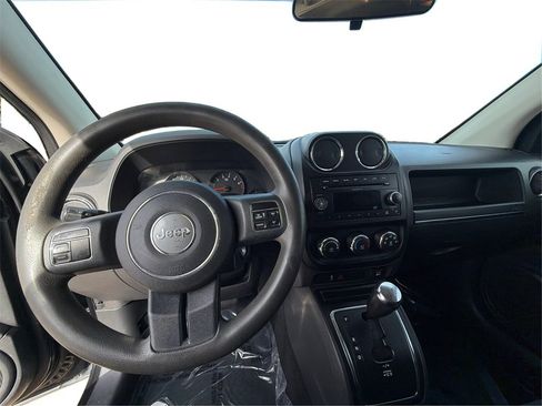 Used 2011 Jeep Compass 4WD image 21