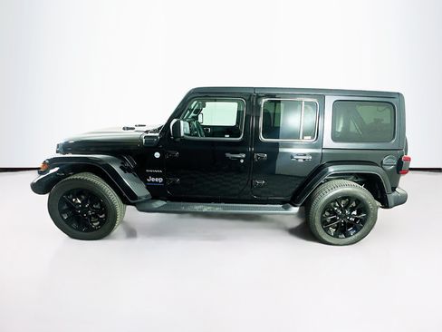 Used 2023 Jeep Wrangler Unlimited Sahara w/ Cold Weather Group AWD/4WD image 4