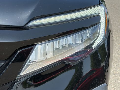 Used 2021 Honda Pilot Black Edition image 12