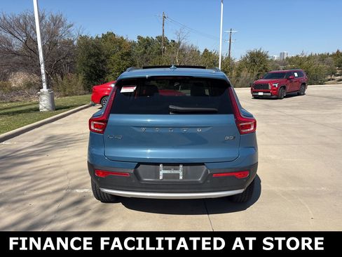 Certified 2023 Volvo XC40 B5 Plus w/ Driver Assist Package image 6