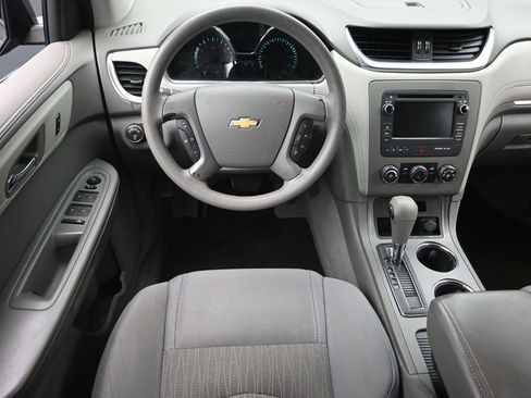 Used 2013 Chevrolet Traverse LS image 11
