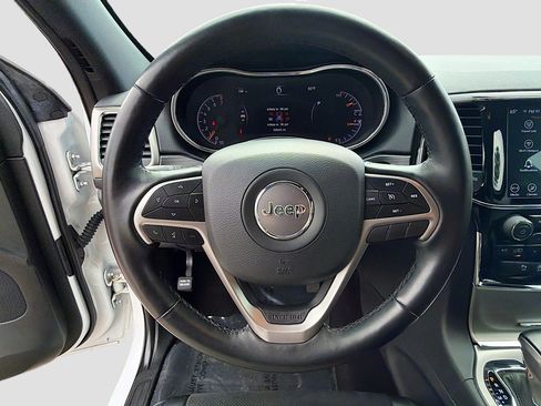 Used 2022 Jeep Grand Cherokee Laredo X image 38