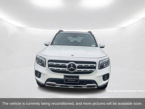 Used 2020 Mercedes-Benz GLB 250 4MATIC image 2