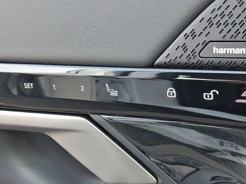 New 2026 BMW 530i xDrive w/ Premium Package AWD/4WD image 26