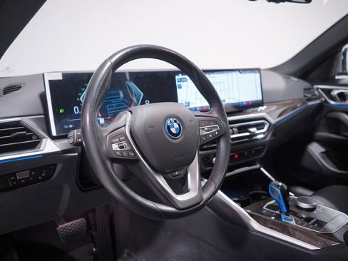 Used 2023 BMW i4 eDrive35 w/ Premium Package image 6