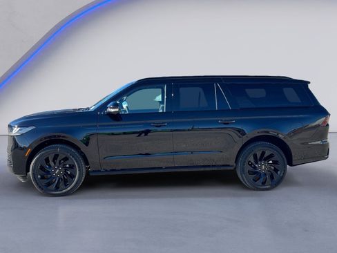 New 2025 Lincoln Navigator L Reserve w/ Jet Appearance Package AWD/4WD image 12
