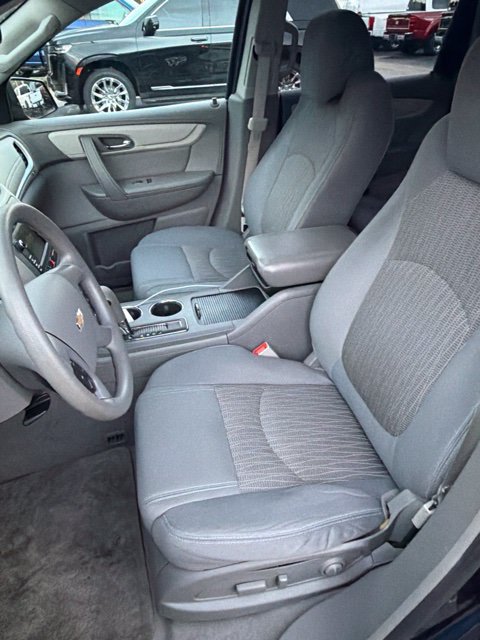 Used 2015 Chevrolet Traverse LS FWD image 3