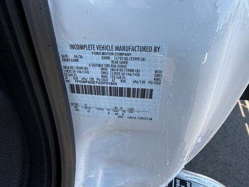 New 2027 Ford F650 2WD Regular Cab Super Duty image 7