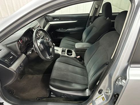 Used 2013 Subaru Outback 2.5i Premium AWD/4WD image 15