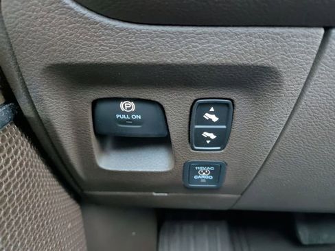 Used 2025 RAM 1500 Laramie w/ Bed Utility Group AWD/4WD image 28