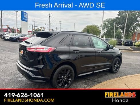 Used 2022 Ford Edge SE w/ Black Appearance Package AWD/4WD image 5