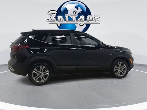 Certified 2023 Kia Seltos S image 8