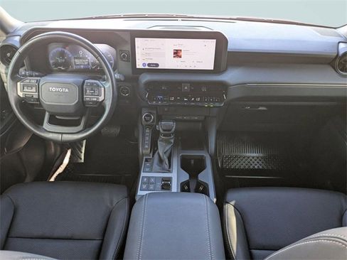 Used 2024 Toyota Land Cruiser image 24