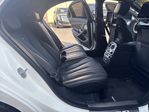 Used 2015 Mercedes-Benz S 65 AMG Sedan image 31