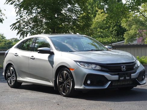 Used 2018 Honda Civic EX image 3