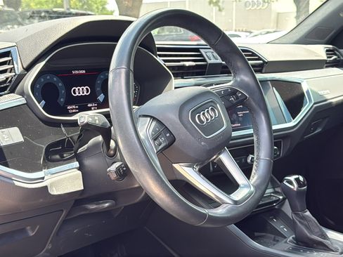 Used 2022 Audi Q3 2.0T Premium Plus w/ Premium Plus Package AWD/4WD image 13