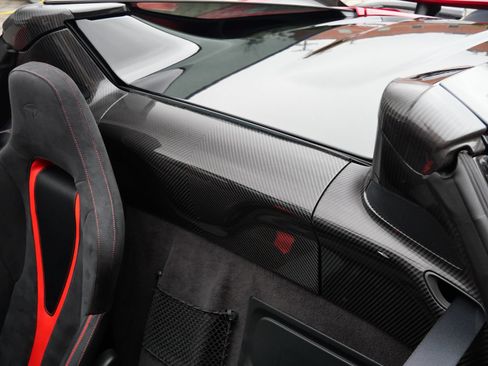 Used 2020 McLaren 720S Performance RWD image 31
