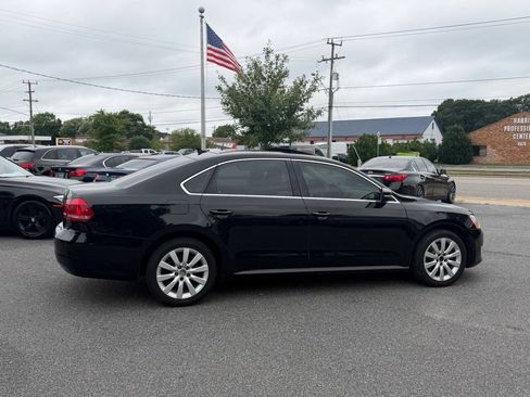 Used 2013 Volkswagen Passat 2.5 SE FWD image 15