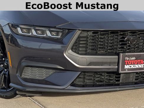 Used 2024 Ford Mustang Coupe image 3