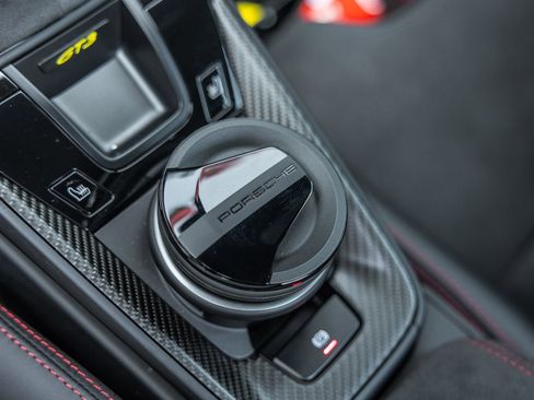 Certified 2026 Porsche 911 GT3 RWD image 18