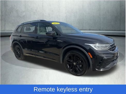 Used 2022 Volkswagen Tiguan SE R-Line image 9