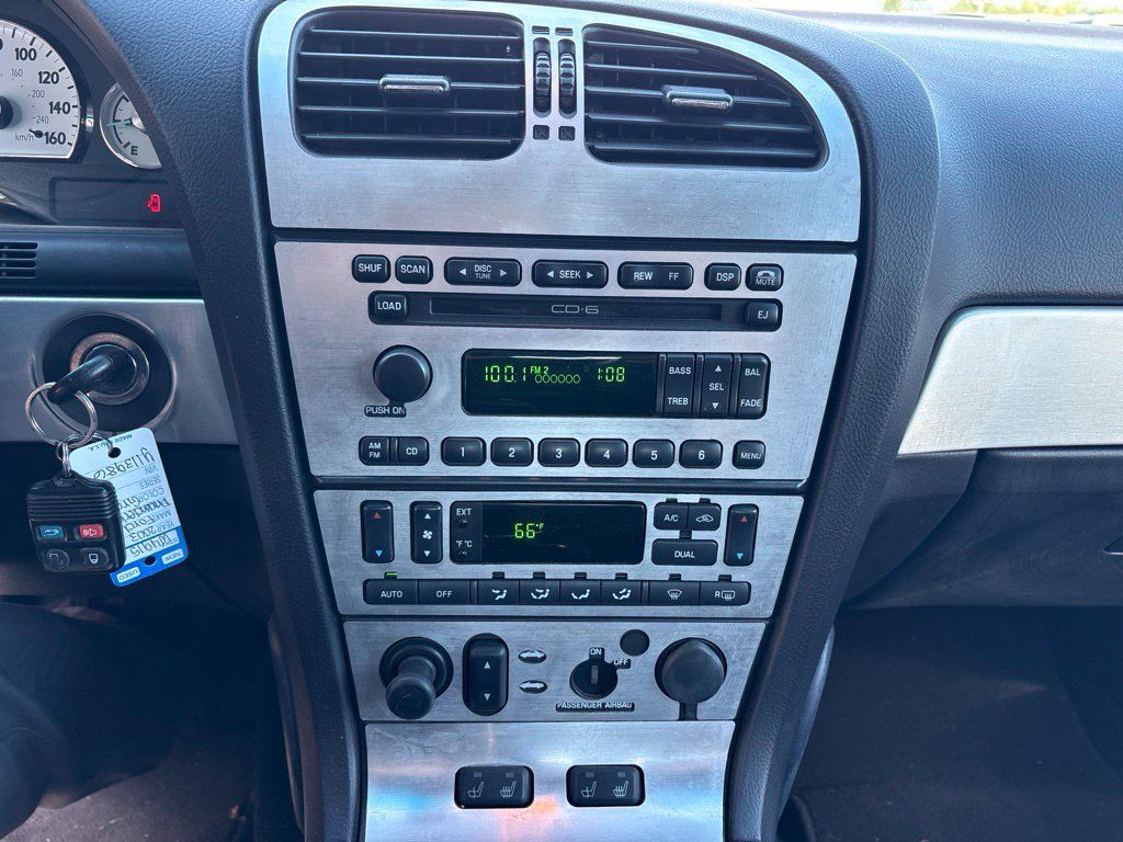Used 2003 Ford Thunderbird RWD image 9
