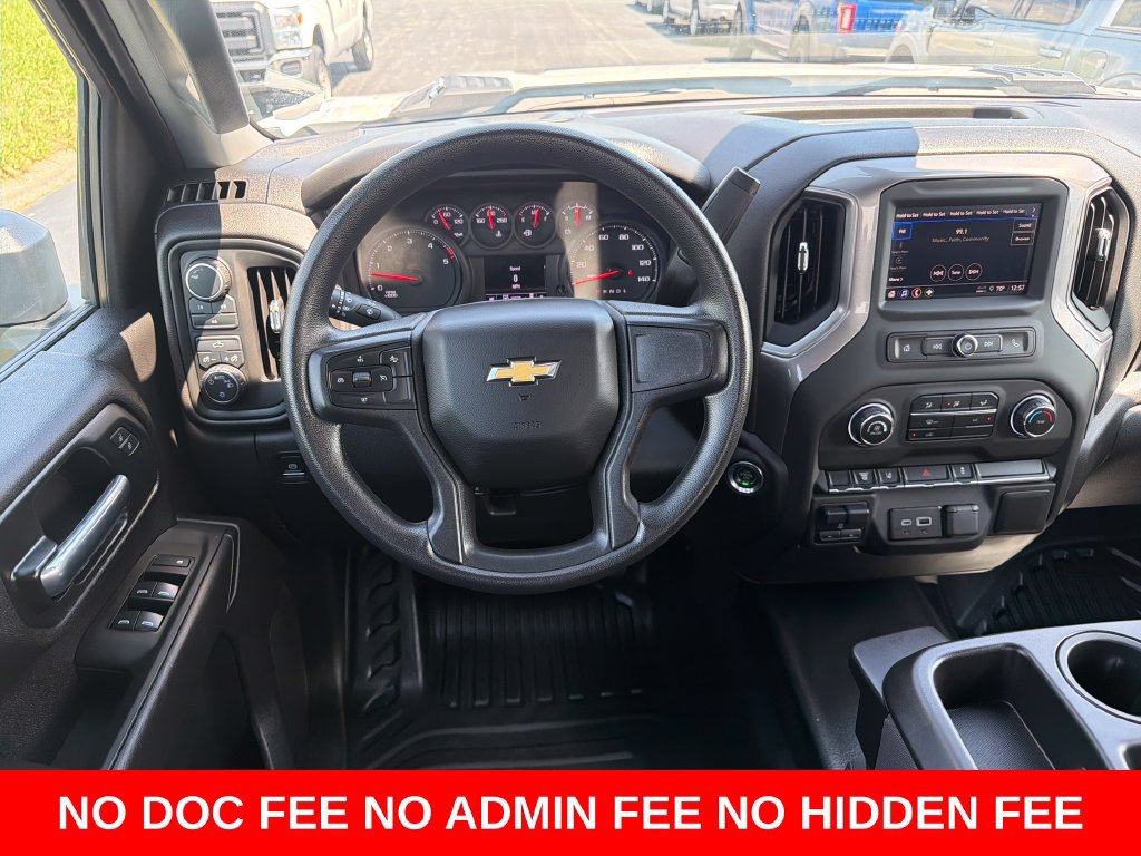 Used 2025 Chevrolet Silverado 3500 W/T AWD/4WD image 15