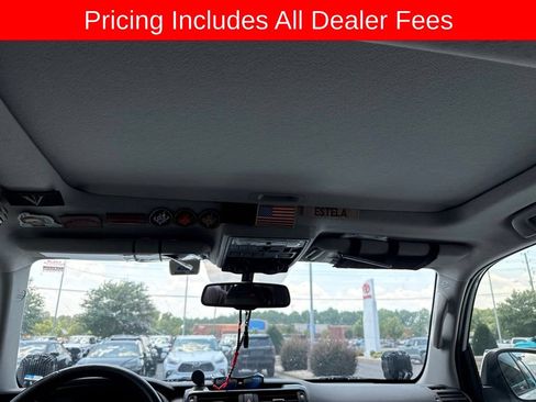 Used 2015 Toyota 4Runner Trail Premium AWD/4WD image 7