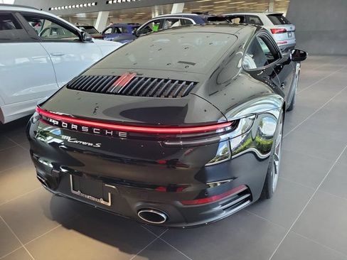 Used 2024 Porsche 911 Carrera S RWD image 6