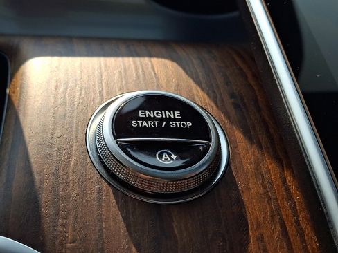 Certified 2026 Mercedes-Benz GLC 300 4MATIC image 23