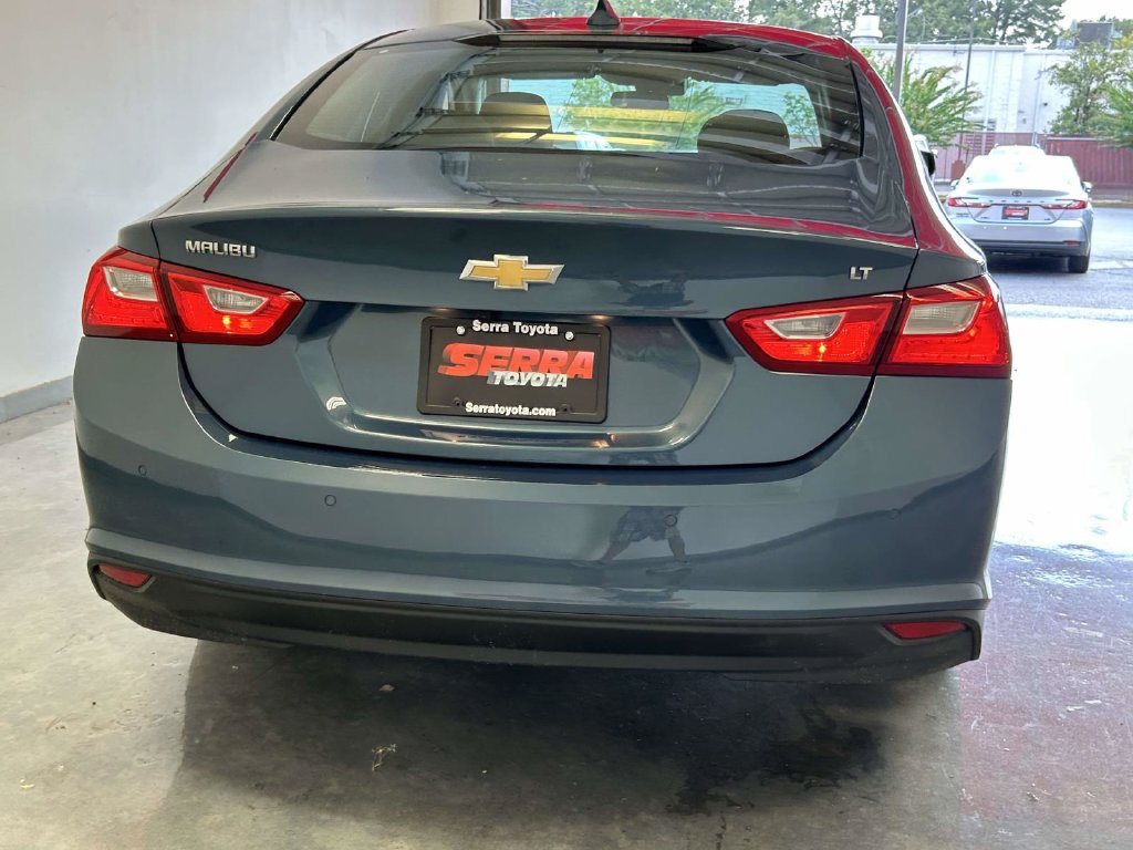 Used 2025 Chevrolet Malibu LT FWD image 4
