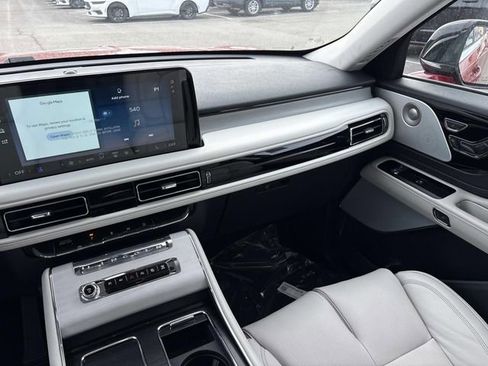 New 2026 Lincoln Aviator Reserve AWD/4WD image 15