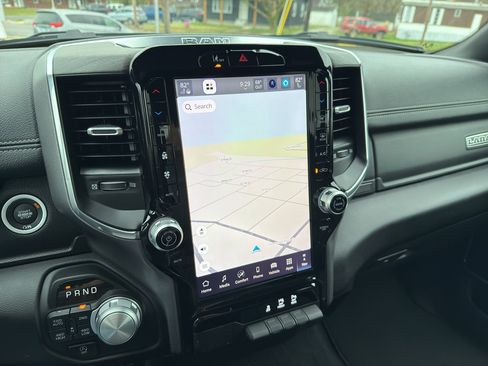 Used 2025 RAM 1500 Laramie image 29