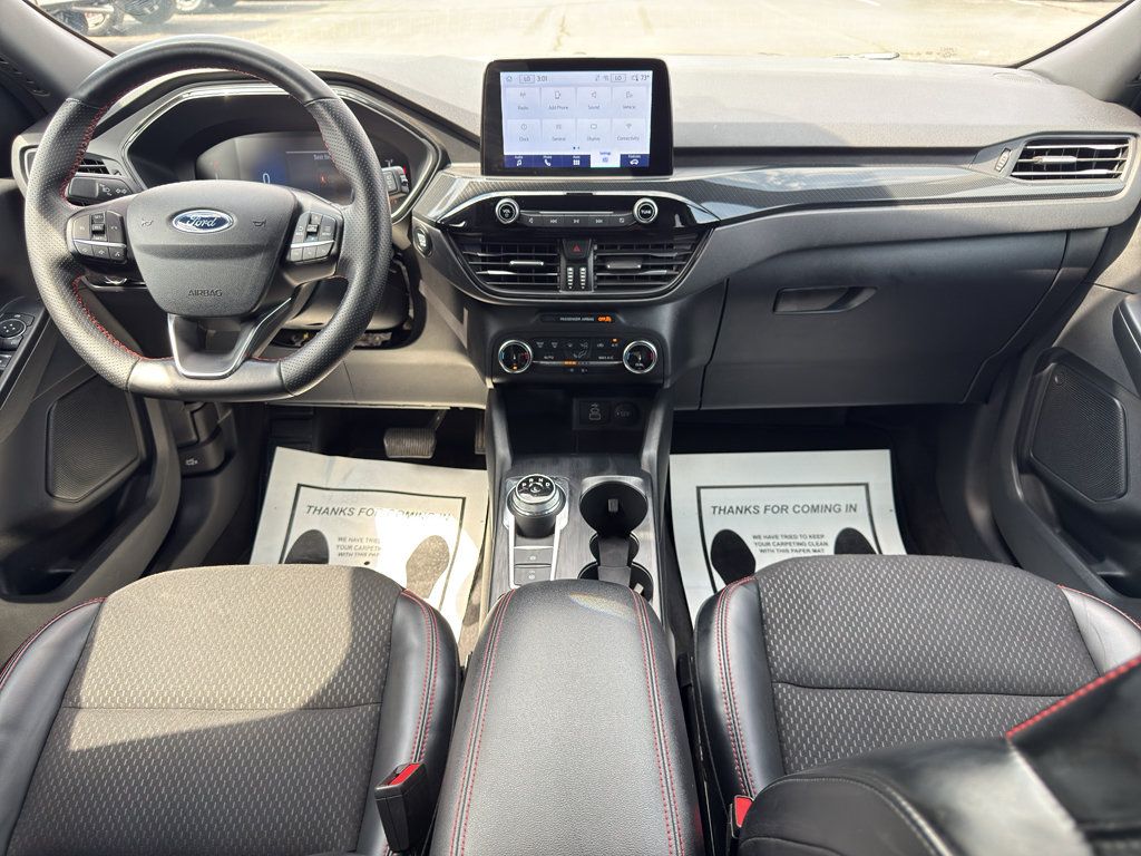 Used 2025 Ford Escape ST-Line AWD/4WD image 16