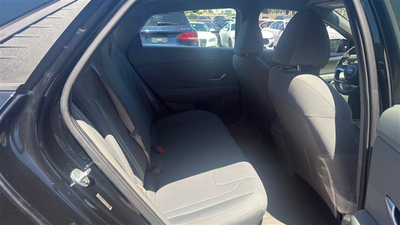 Used 2021 Hyundai Elantra SEL w/ Convenience Package FWD image 16