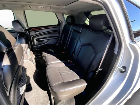 Used 2015 Cadillac SRX Performance image 25