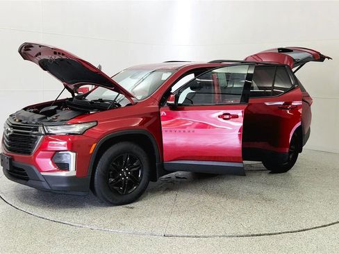 Used 2023 Chevrolet Traverse LT w/ Midnight/Sport Edition AWD/4WD image 10