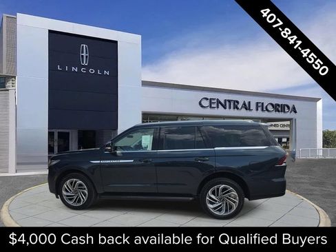 New 2026 Lincoln Navigator Premiere AWD/4WD image 6