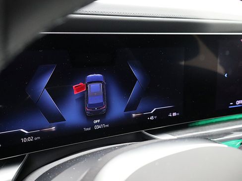 Used 2023 BMW i7 xDrive60 image 38