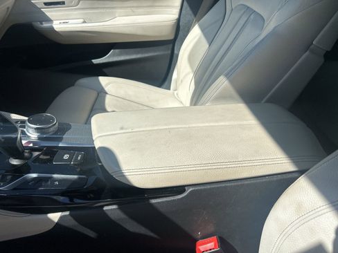 Used 2018 BMW 640i Gran Turismo xDrive image 23