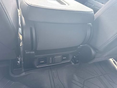 Used 2024 Chevrolet Silverado 1500 LT w/ Protection Package AWD/4WD image 17
