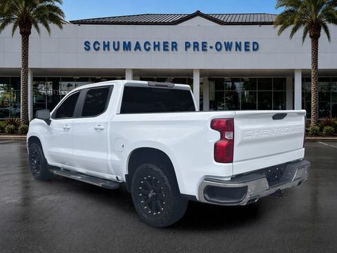 Used 2021 Chevrolet Silverado 1500 LT AWD/4WD image 5