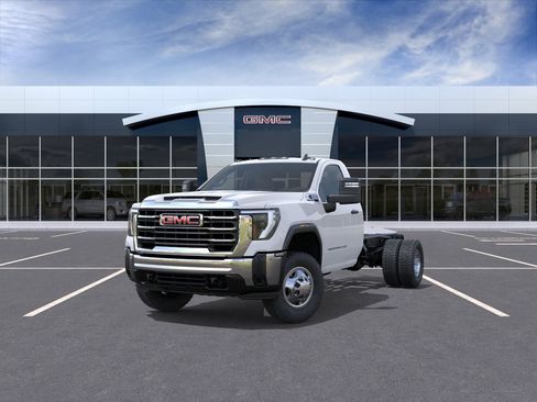 New 2026 GMC Sierra 3500 Pro w/ Convenience Package AWD/4WD image 9