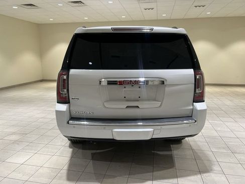 Certified 2019 GMC Yukon Denali w/ Open Road Package AWD/4WD image 4