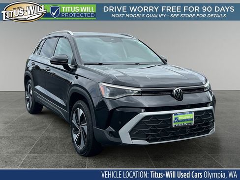 Used 2025 Volkswagen Taos SE AWD/4WD image 1