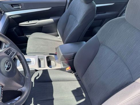Used 2013 Subaru Outback 2.5i AWD/4WD image 5