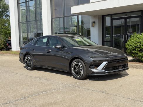 New 2026 Hyundai Sonata SEL AWD/4WD image 2