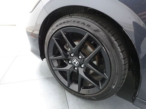 Used 2025 Honda Civic Sport image 28